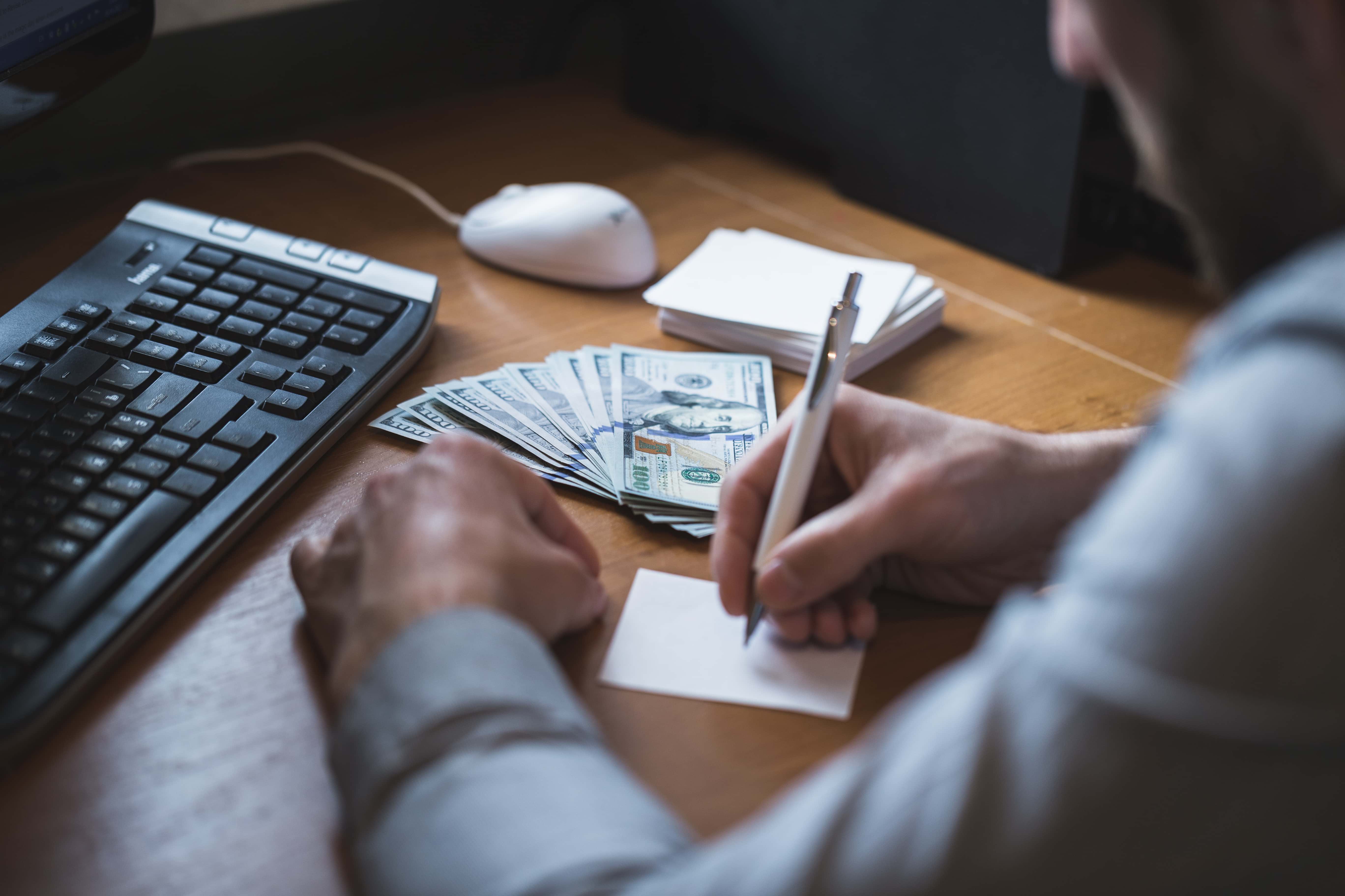 According to a recent research report by Dairy Australia, farmers with two-breed cross systems, earned more than 21,000 dollars of extra annual gross profits when compared to pure breed farmers.