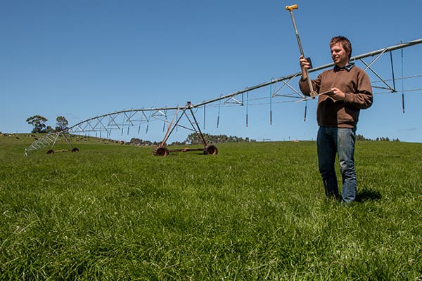 SmartFarm pasture measurement in the field